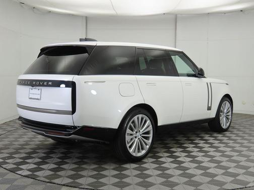 2025 Land Rover Range Rover P530 SE