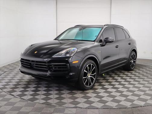 2022 Porsche Cayenne E-Hybrid S