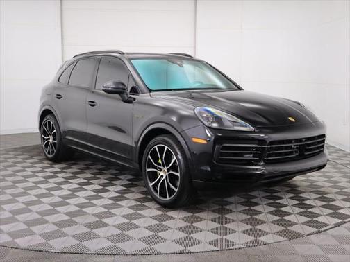 2022 Porsche Cayenne E-Hybrid S