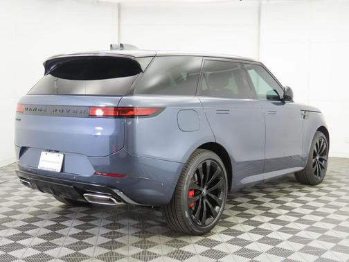 2025 Land Rover Range Rover Sport SE