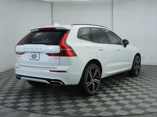2020 Volvo XC60 T5 R-Design