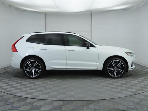 2020 Volvo XC60 T5 R-Design