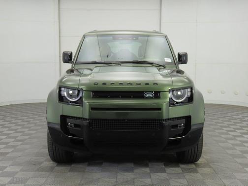 2026 Land Rover Defender P400 X-Dynamic SE