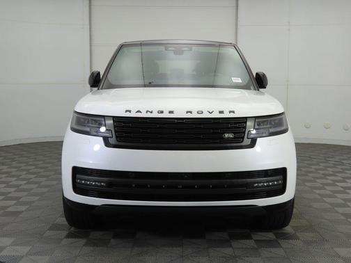 2025 Land Rover Range Rover P400 SE 7 Seat
