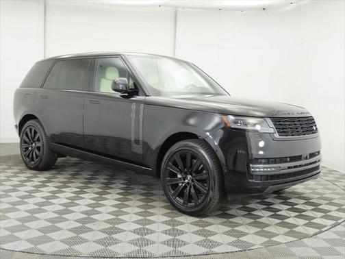 2025 Land Rover Range Rover P400 SE 7 Seat