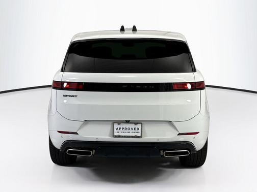 Fuji White 2025 Land Rover Range Rover Sport SE