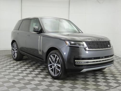 2025 Land Rover Range Rover P530 SE