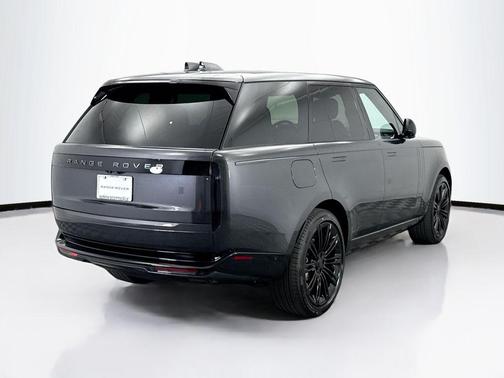 2026 Land Rover Range Rover P400 SE