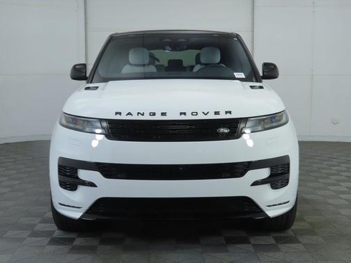 2026 Land Rover Range Rover Sport SE