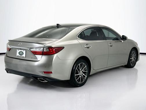 2017 Lexus ES 350 Base
