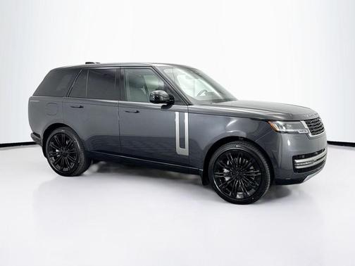2026 Land Rover Range Rover P530 SE