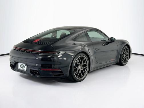 Jet Black Metallic 2020 Porsche 911 Carrera 4