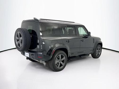 Santorini Black Metallic 2026 Land Rover Defender P400 X-Dynamic SE