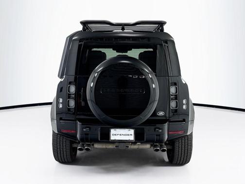 Santorini Black Metallic 2022 Land Rover Defender 110 V8