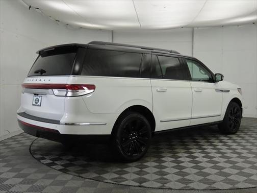 2024 Lincoln Navigator Black Label