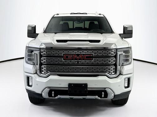 White Frost Tricoat 2020 GMC Sierra 2500 Denali