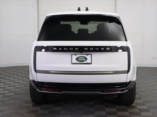 2025 Land Rover Range Rover P530 SE