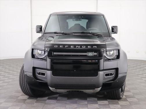 2023 Land Rover Defender 110 V8