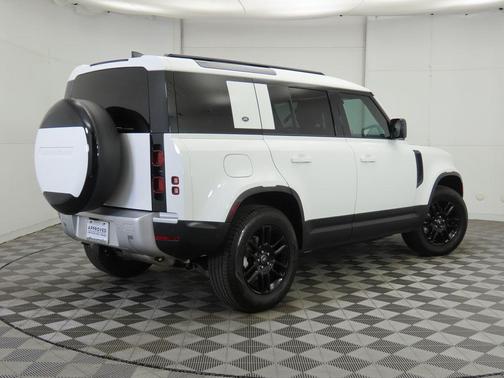 2024 Land Rover Defender 110 P300