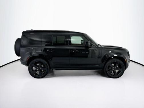 Santorini Black Metallic 2026 Land Rover Defender P400 X-Dynamic SE