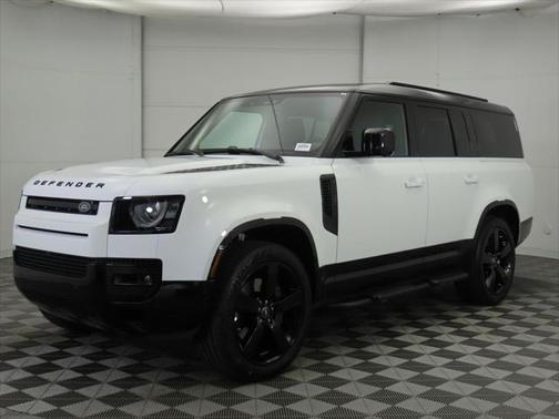 2025 Land Rover Defender 130 P400 X-Dynamic SE