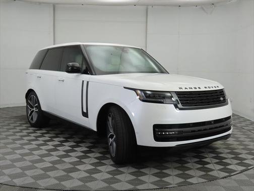 2024 Land Rover Range Rover P530 SE