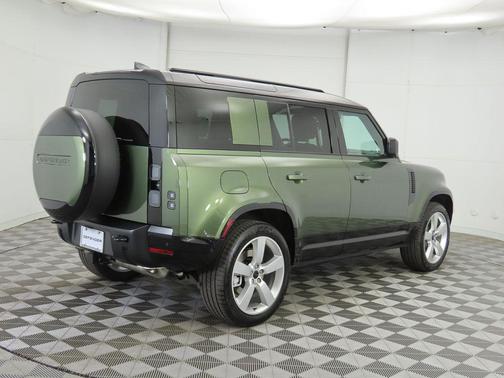 2026 Land Rover Defender P400 X-Dynamic SE