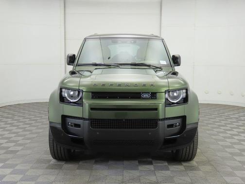 2026 Land Rover Defender P400 X-Dynamic SE