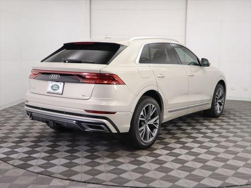 2023 Audi Q8 55 Premium Plus