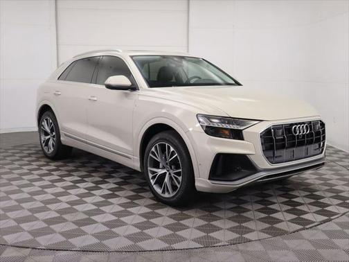 2023 Audi Q8 55 Premium Plus