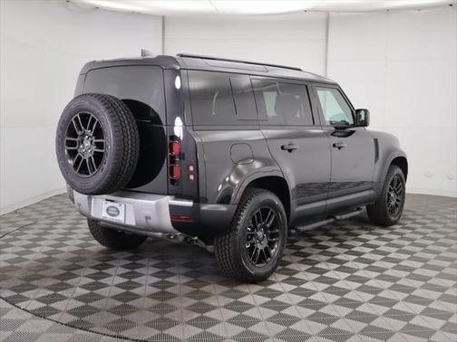 2025 Land Rover Defender 110 P300