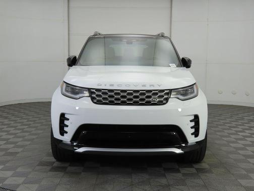 2026 Land Rover Discovery Gemini Edition