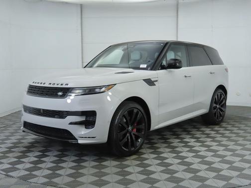 2025 Land Rover Range Rover Sport SE