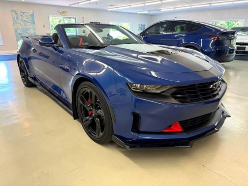 2022 Chevrolet Camaro RWD Convertible LT1