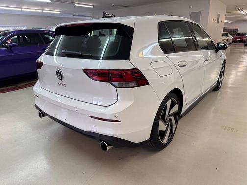 2024 Volkswagen Golf GTI 2.0T S DSG