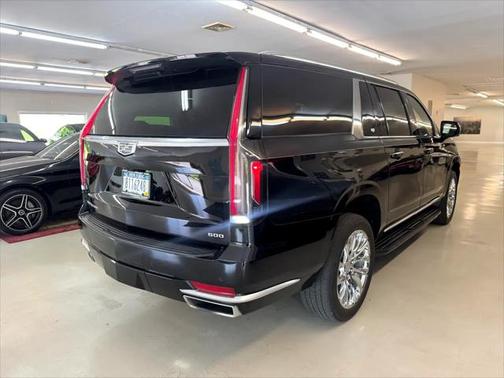 2023 Cadillac Escalade ESV Premium Luxury