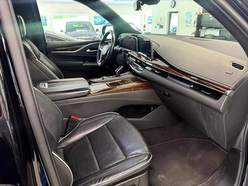 2023 Cadillac Escalade ESV Premium Luxury