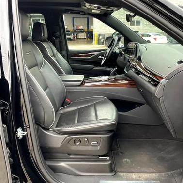 2023 Cadillac Escalade ESV Premium Luxury