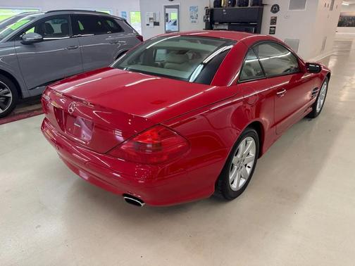 Red 2004 Mercedes-Benz SL-Class SL500