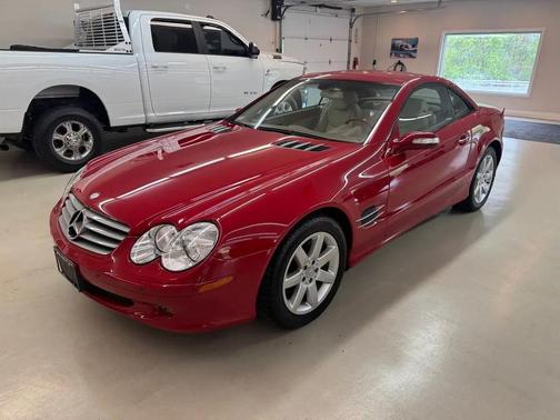Red 2004 Mercedes-Benz SL-Class SL500