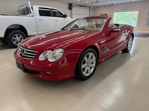 Red 2004 Mercedes-Benz SL-Class SL500