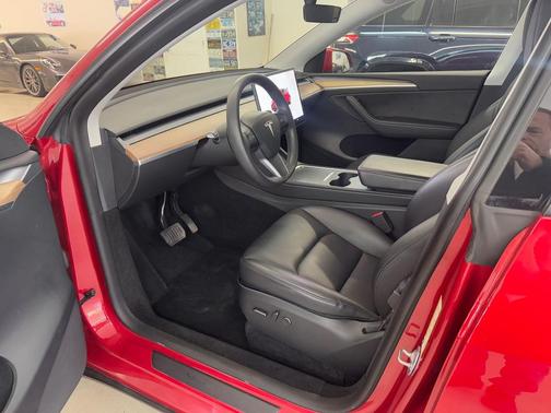 2023 Tesla Model Y Long Range AWD