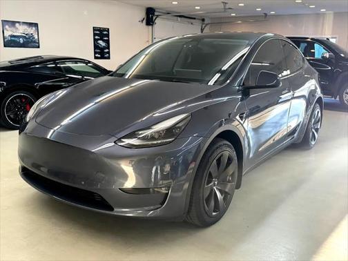2023 Tesla Model Y Long Range Dual Motor All-Wheel Drive