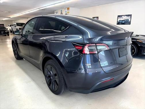 2024 Tesla Model Y Long Range Dual Motor All-Wheel Drive