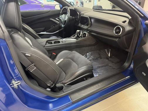 2021 Chevrolet Camaro RWD Coupe LT1