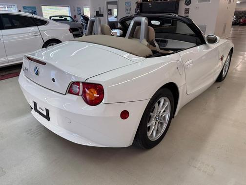 2004 BMW Z4 2.5i Roadster