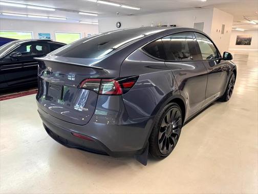 2023 Tesla Model Y Performance Dual Motor All-Wheel Drive