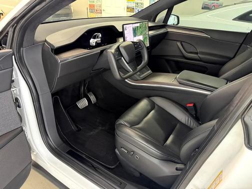 2022 Tesla Model X Long Range