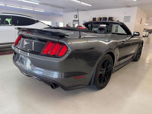 2015 Ford Mustang EcoBoost Premium