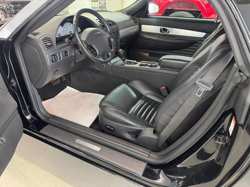 2002 Ford Thunderbird Premium